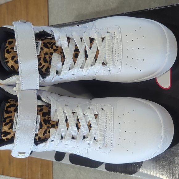 Fila 13 - Picture 2 of 8